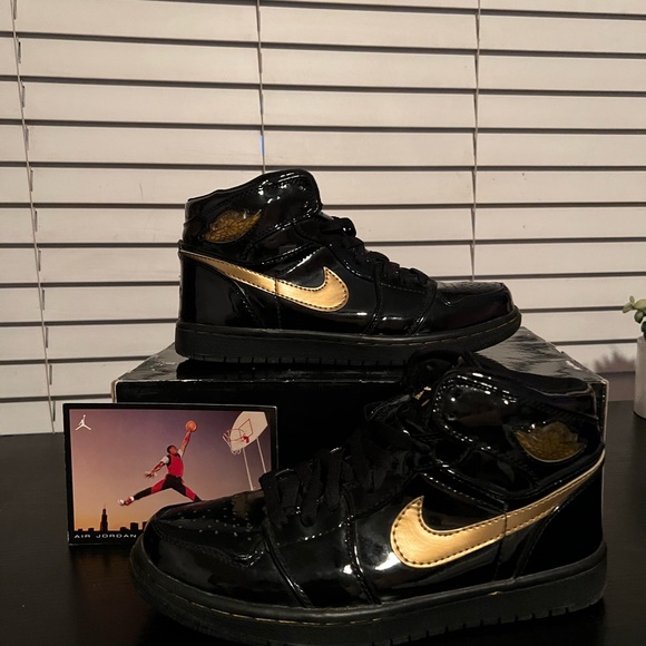 2003 Jordan retro 1 patent - Picture 2 of 2